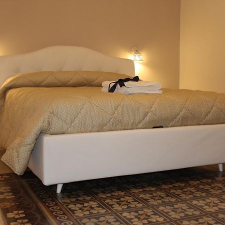 B&B Palazzo Rochira Castellaneta Exterior photo